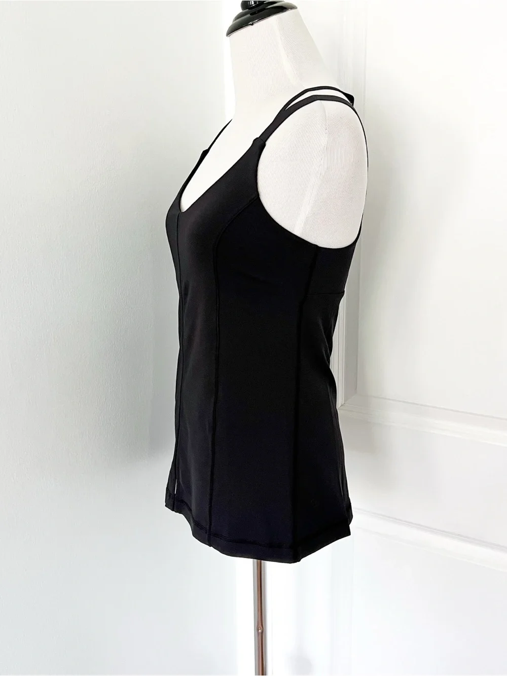 lululemon athletica Black Double-Strap Workout Tank - Size 6